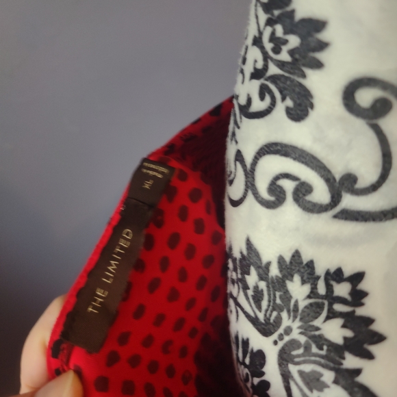 The Limited Red and Black Blouse - Picture 4 of 4